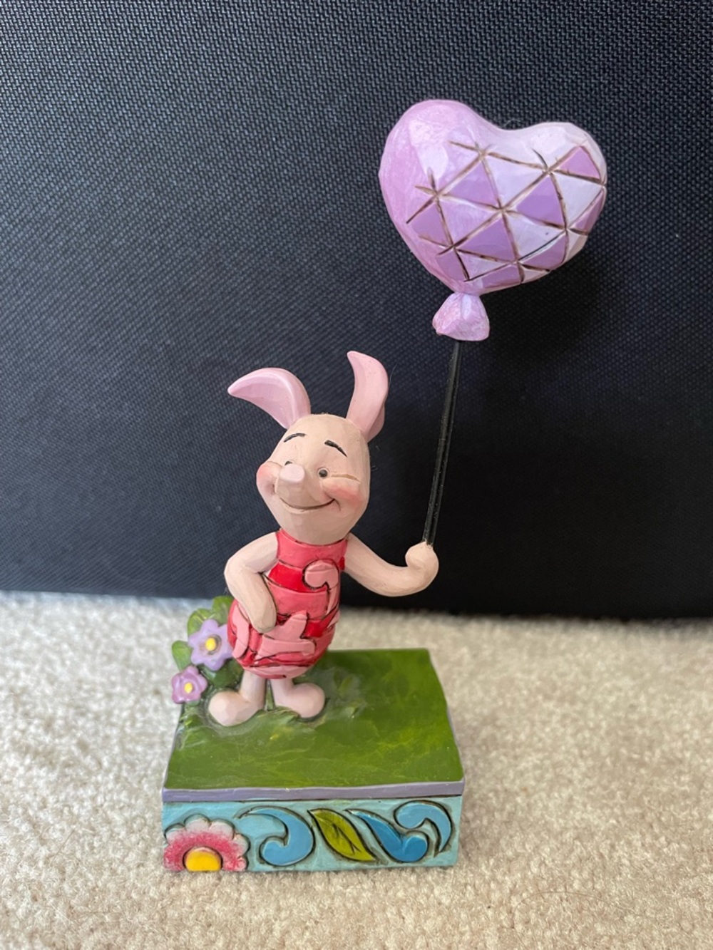 Jim Shore Disney Traditions “Heart on a String” Pink Piglet Figurine